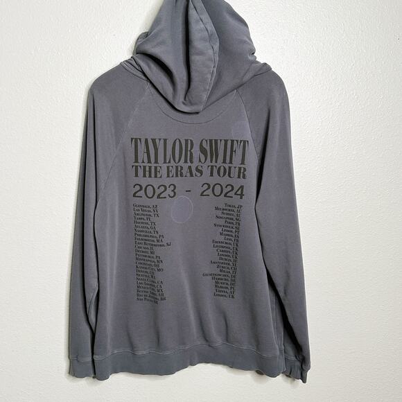 Taylor Swift Official The Eras Tour Merch 2023-2024 Hoodie Size Medium Distress - Picture 8 of 11